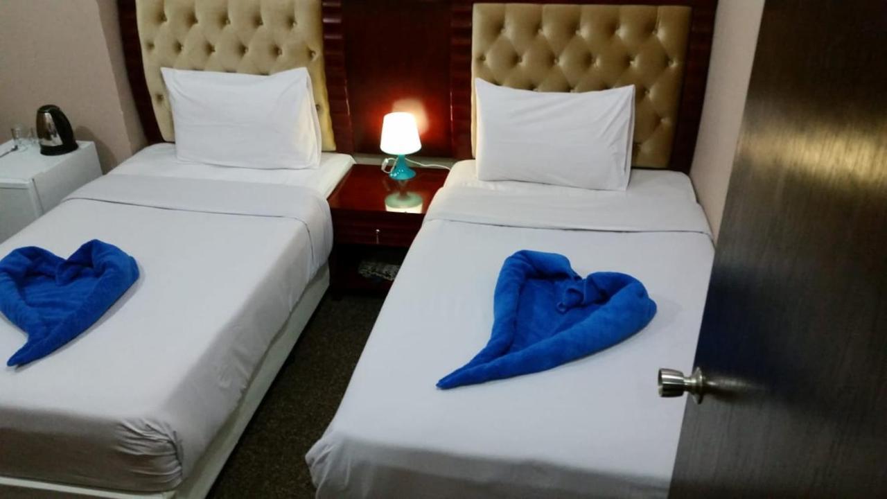 Continental Suite farwaniya Kuwait City Exterior foto