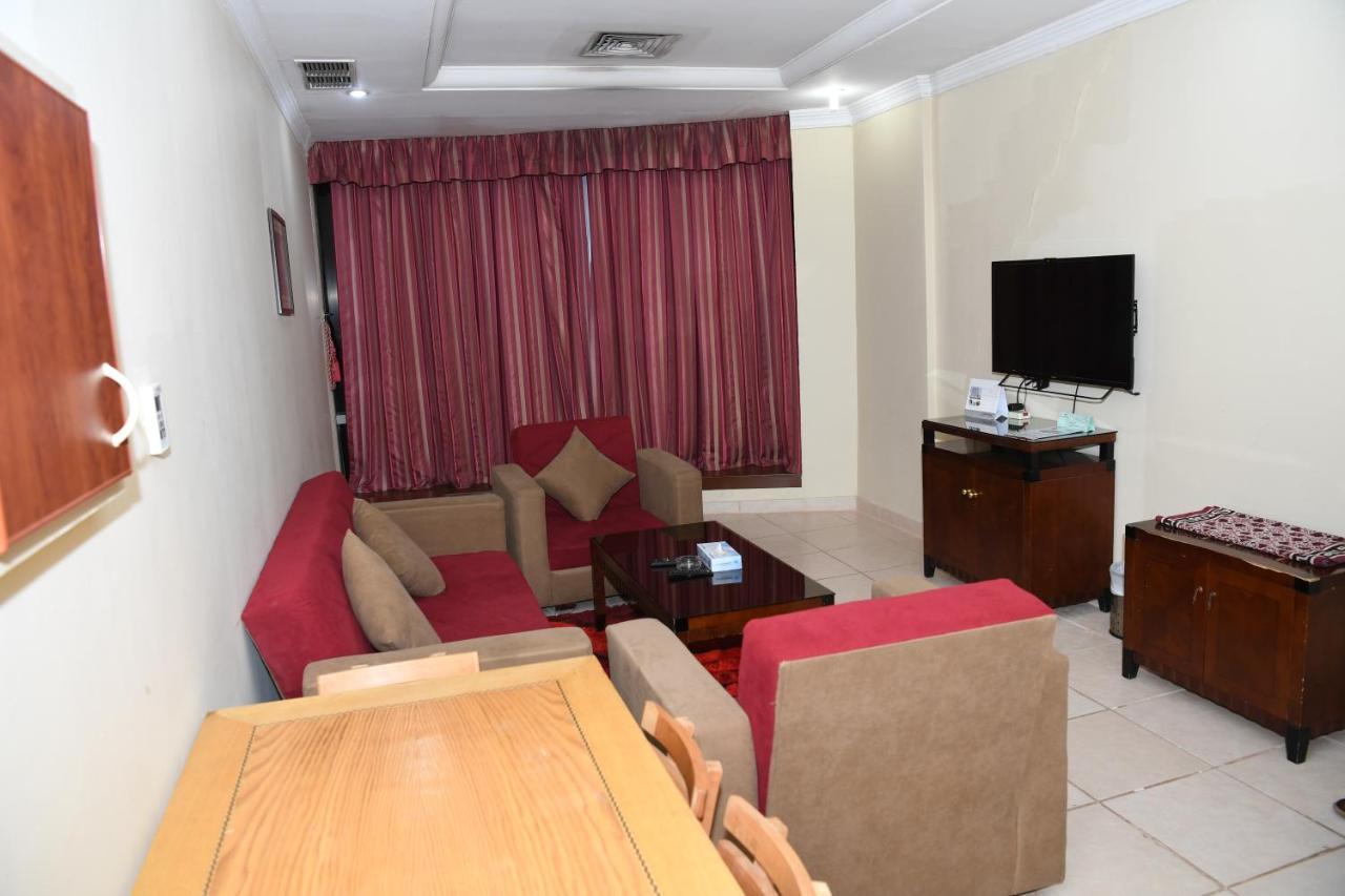 Continental Suite farwaniya Kuwait City Exterior foto